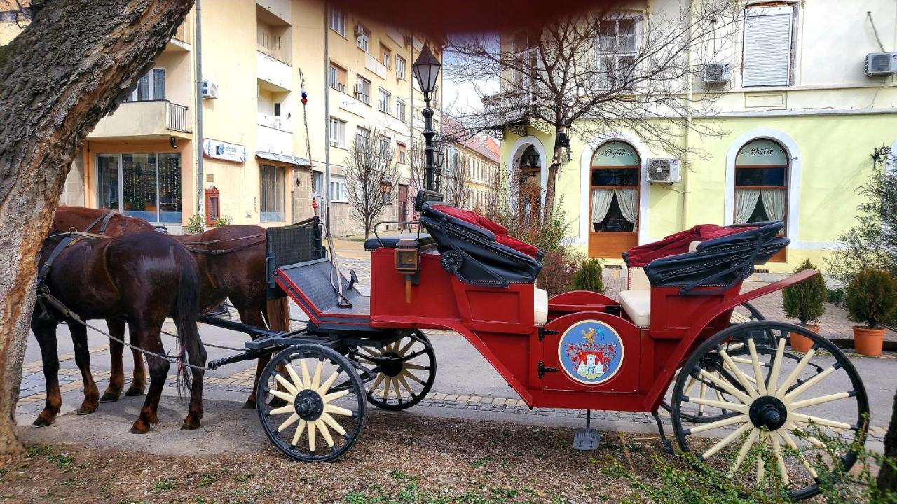 Aparthotel Restoran Orijent 5 Sombor Exterior foto