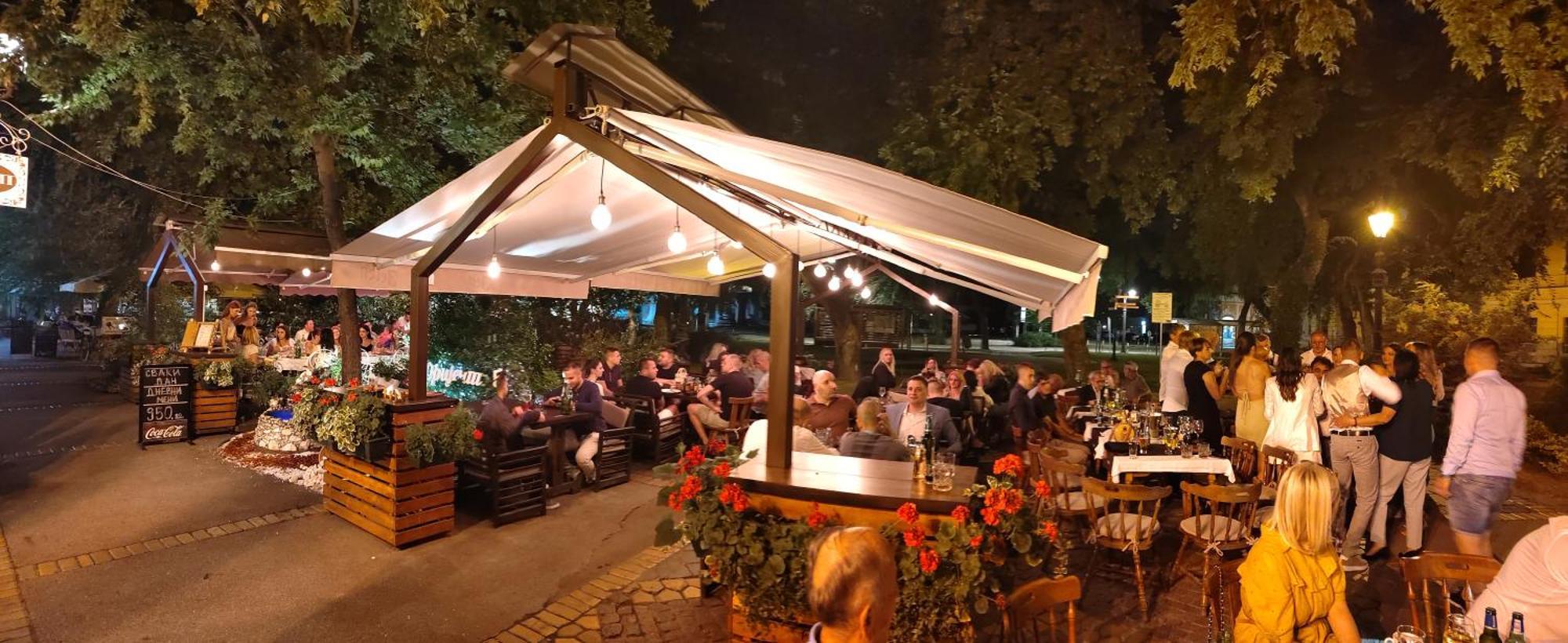 Aparthotel Restoran Orijent 5 Sombor Exterior foto