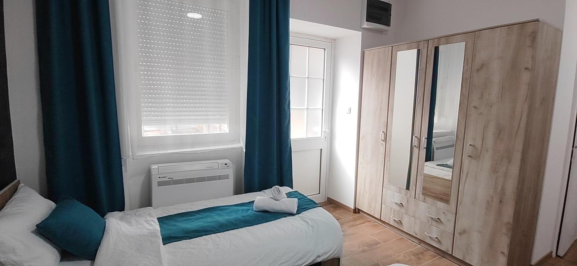 Aparthotel Restoran Orijent 5 Sombor Exterior foto